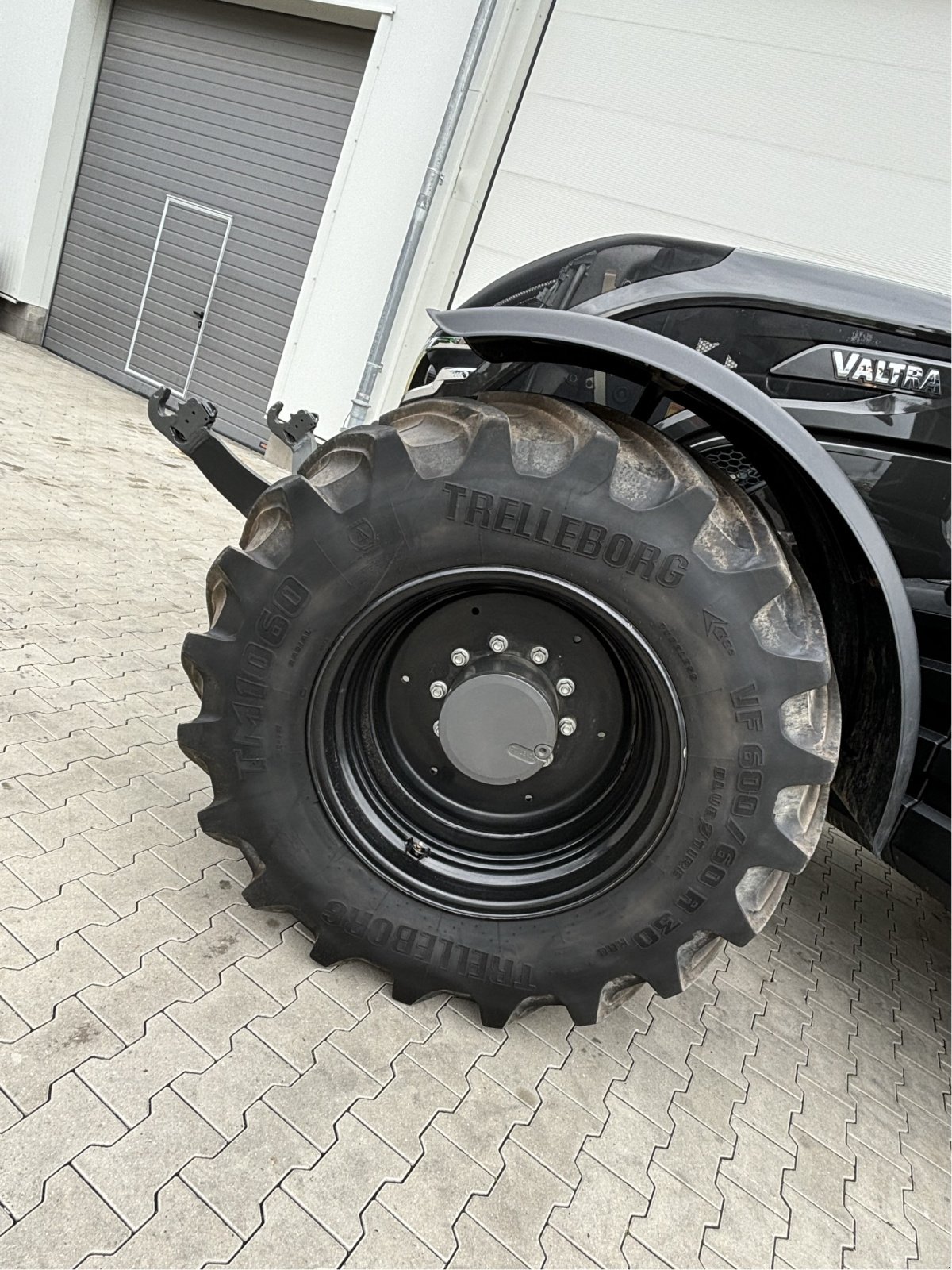 Traktor za tip Valtra T 255 Active, Gebrauchtmaschine u Bützow (Slika 5)
