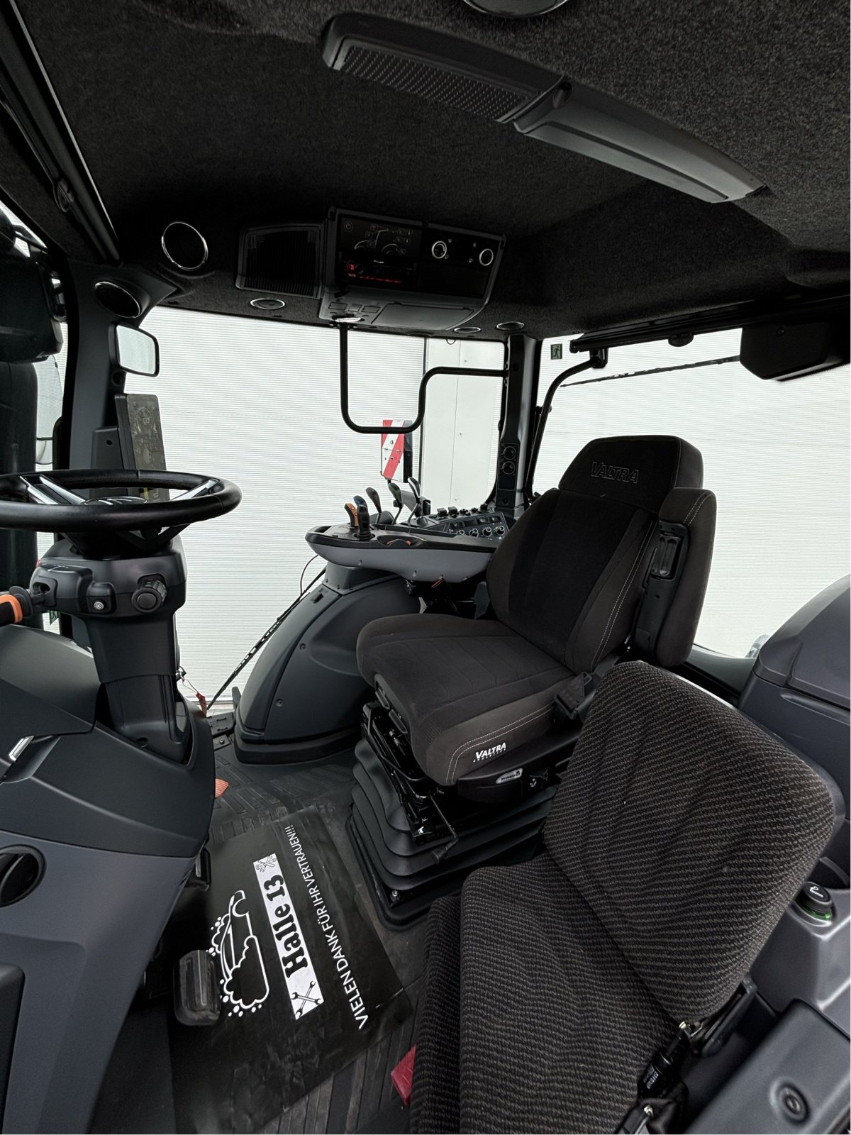 Traktor za tip Valtra T 255 Active, Gebrauchtmaschine u Bützow (Slika 8)