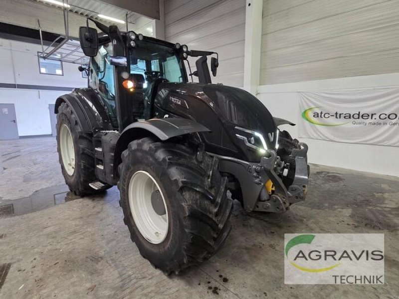 Traktor типа Valtra T 255 V 2A1, Gebrauchtmaschine в Calbe / Saale (Фотография 8)