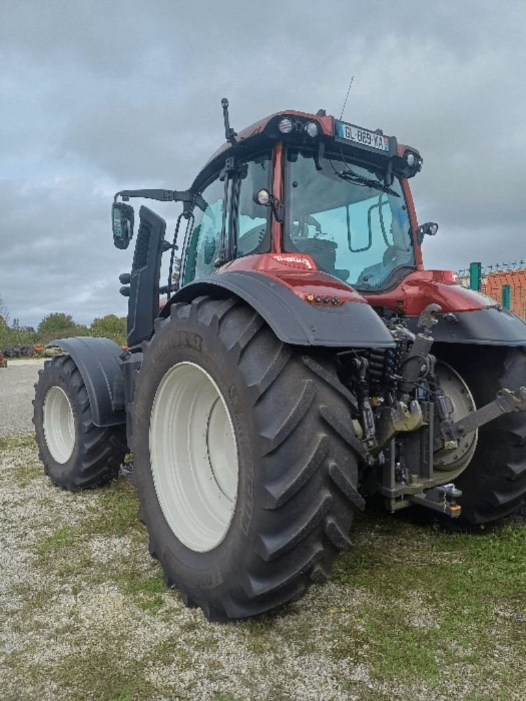 Traktor des Typs Valtra T 255 VERSU, Gebrauchtmaschine in LACAPELLE-MARIVAL (Bild 10)