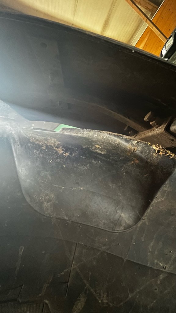 Traktor typu Valtra T120, Gebrauchtmaschine v Nasbinals (Obrázek 11)