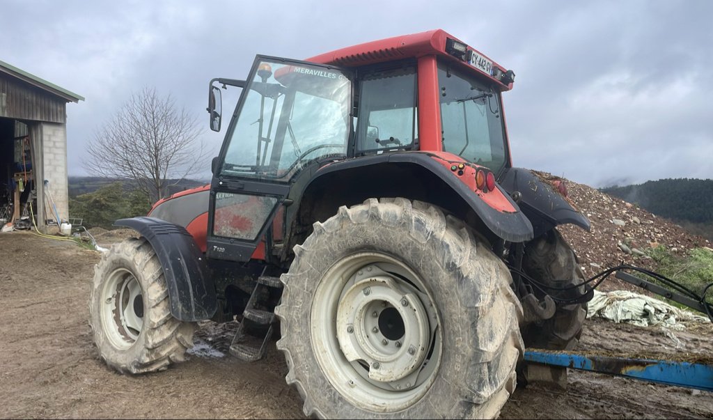 Traktor za tip Valtra T120, Gebrauchtmaschine u Millau (Slika 3)