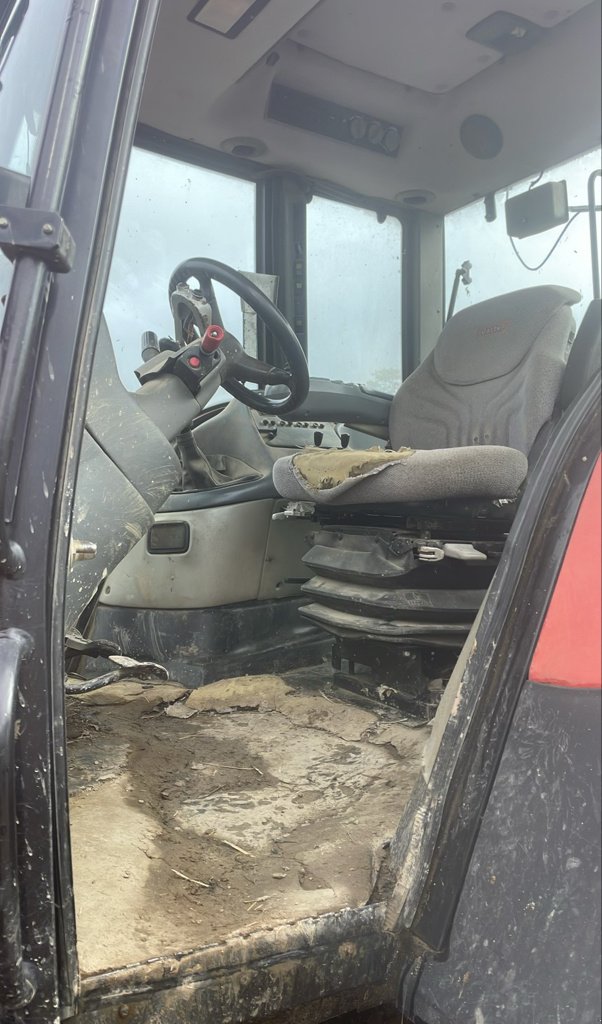 Traktor za tip Valtra T120, Gebrauchtmaschine u Millau (Slika 7)