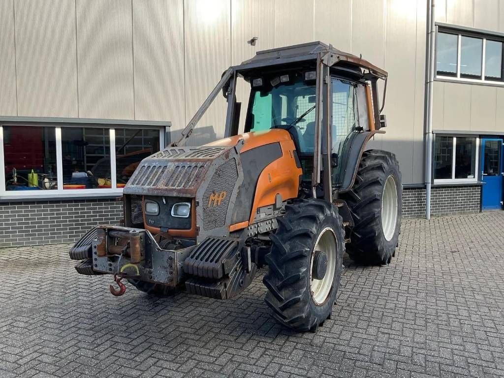 Traktor del tipo Valtra T121 Hitech DEFECT! Forest, Twintrac, Gebrauchtmaschine en Marknesse (Imagen 2)