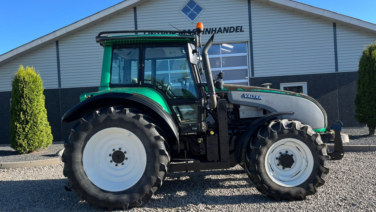 Traktor des Typs Valtra T130 med 3.5ton frontlift, Gebrauchtmaschine in Lintrup (Bild 15)