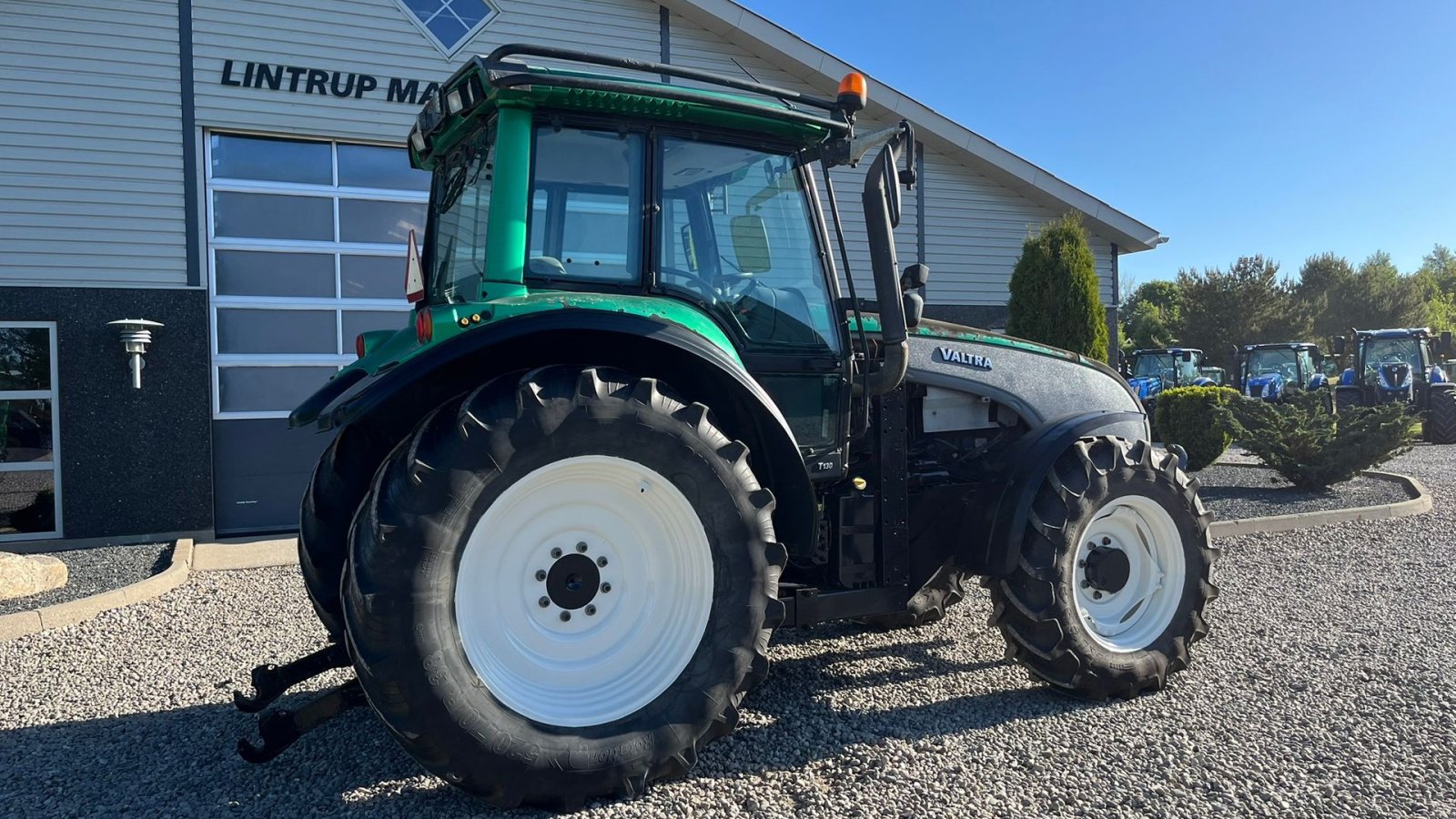 Traktor des Typs Valtra T130 med 3.5ton frontlift, Gebrauchtmaschine in Lintrup (Bild 14)