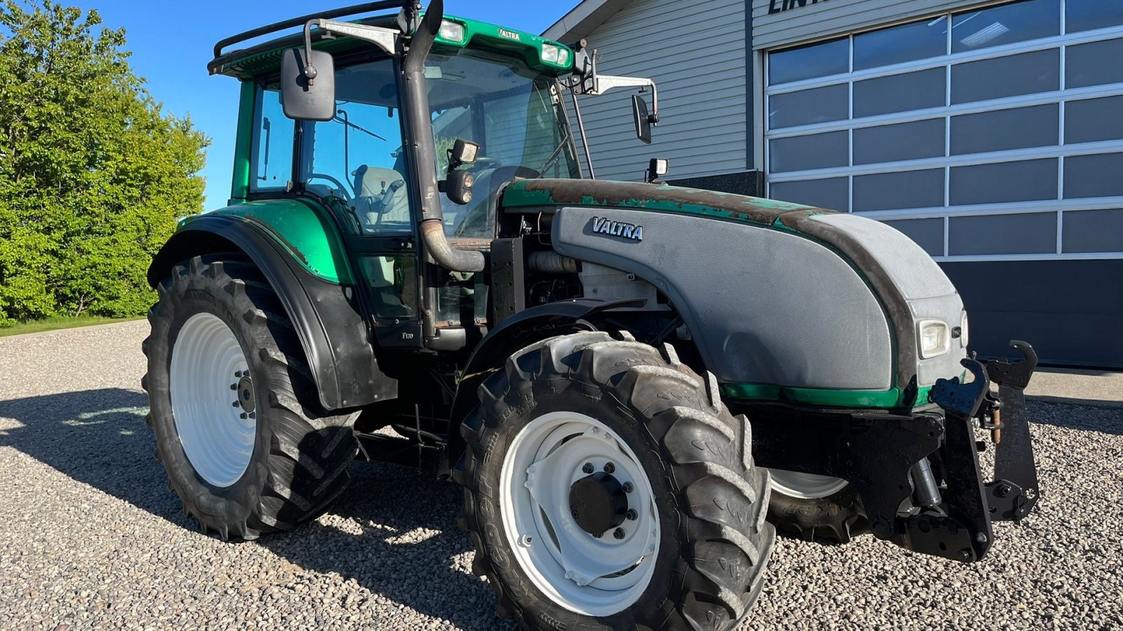 Traktor des Typs Valtra T130 med 3.5ton frontlift, Gebrauchtmaschine in Lintrup (Bild 16)