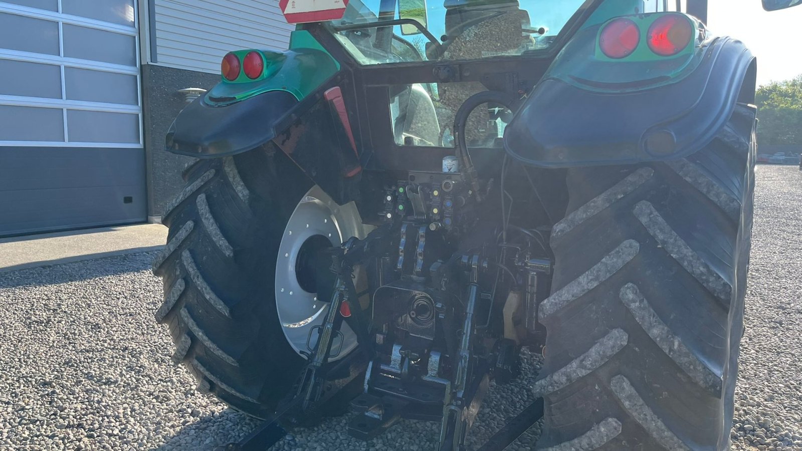 Traktor des Typs Valtra T130 med 3.5ton frontlift, Gebrauchtmaschine in Lintrup (Bild 13)