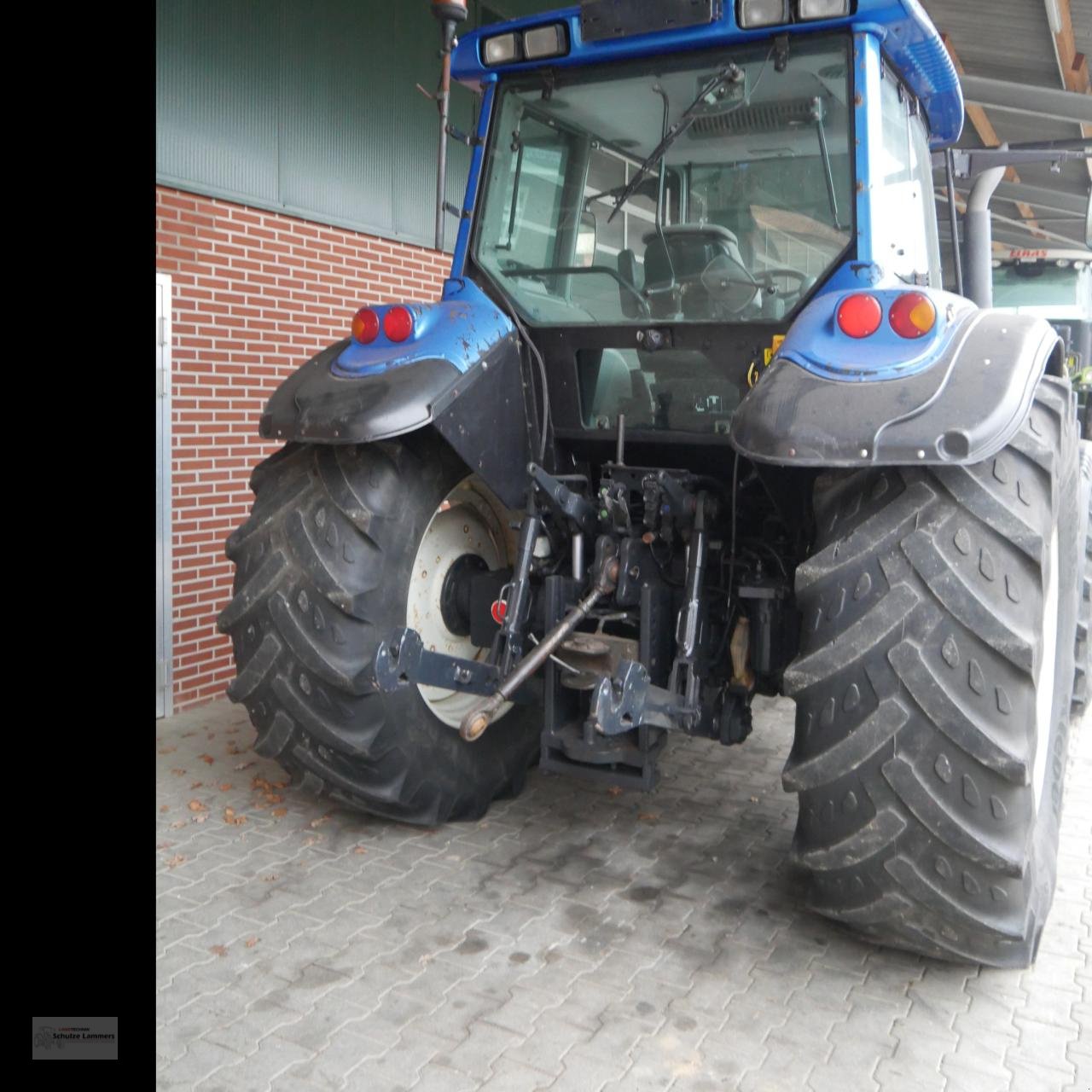 Traktor del tipo Valtra T130, Gebrauchtmaschine In Borken (Immagine 7)