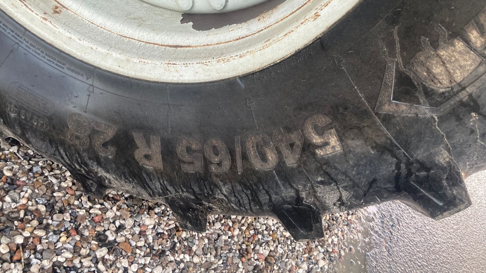 Traktor of the type Valtra T140, Gebrauchtmaschine in Store Heddinge (Picture 3)