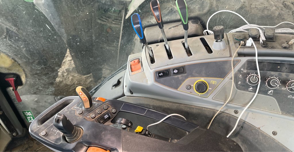 Traktor typu Valtra T145 ACTIVE, Gebrauchtmaschine v COULVAIN (Obrázek 11)