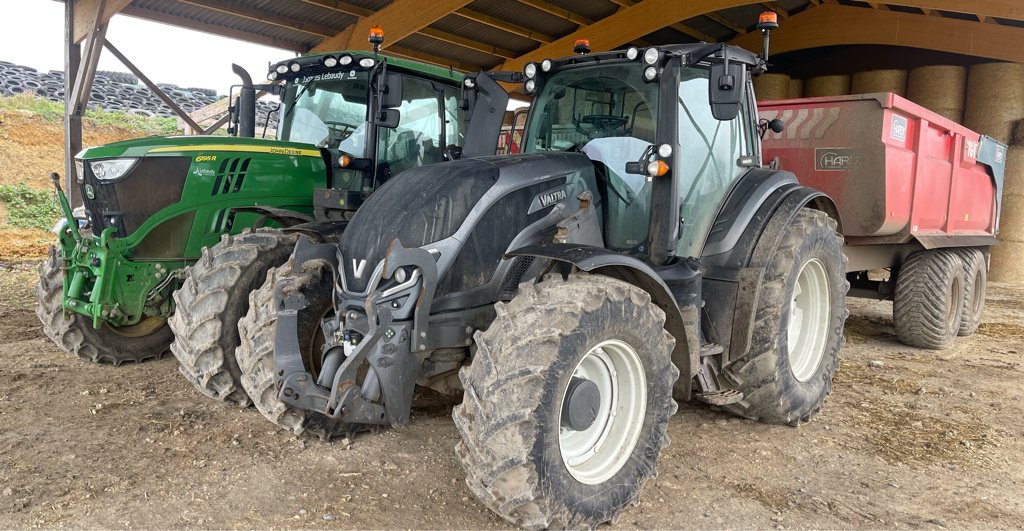 Traktor typu Valtra T145 ACTIVE, Gebrauchtmaschine v COULVAIN (Obrázek 1)
