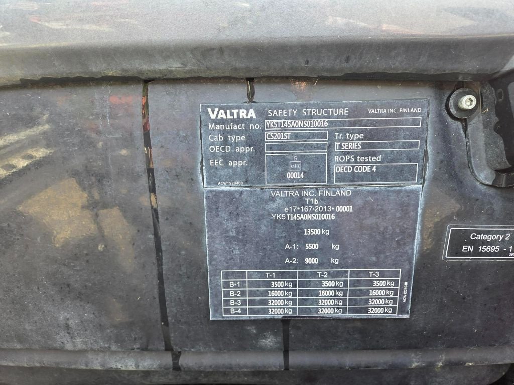 Traktor от тип Valtra T145 ACTIVE, Gebrauchtmaschine в ATHIS (Снимка 4)