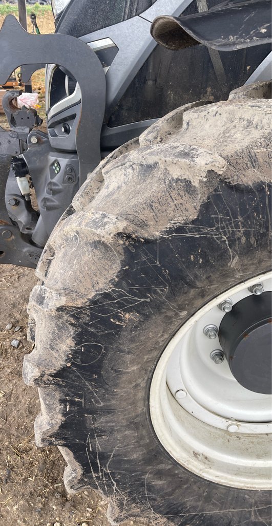 Traktor typu Valtra T145 ACTIVE, Gebrauchtmaschine v COULVAIN (Obrázek 7)