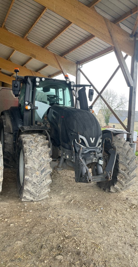 Traktor typu Valtra T145 ACTIVE, Gebrauchtmaschine v COULVAIN (Obrázek 2)
