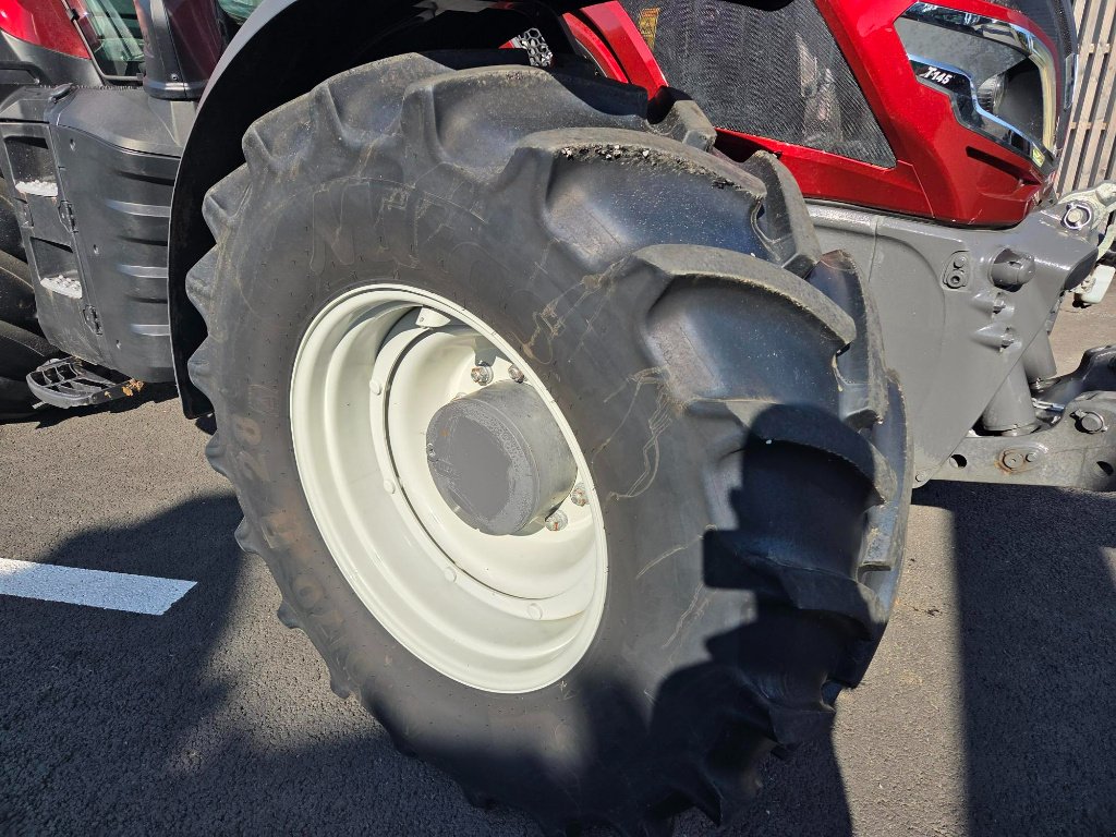 Traktor van het type Valtra T145 Active, Gebrauchtmaschine in HAMBYE (Foto 8)