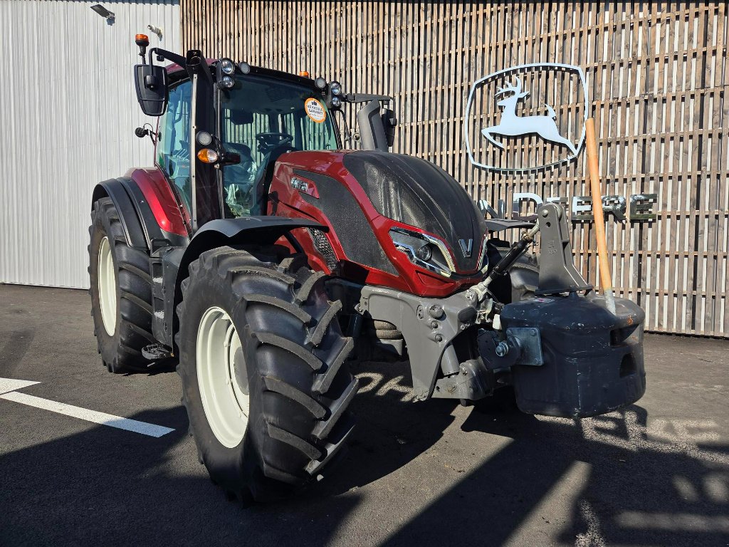Traktor van het type Valtra T145 Active, Gebrauchtmaschine in HAMBYE (Foto 1)