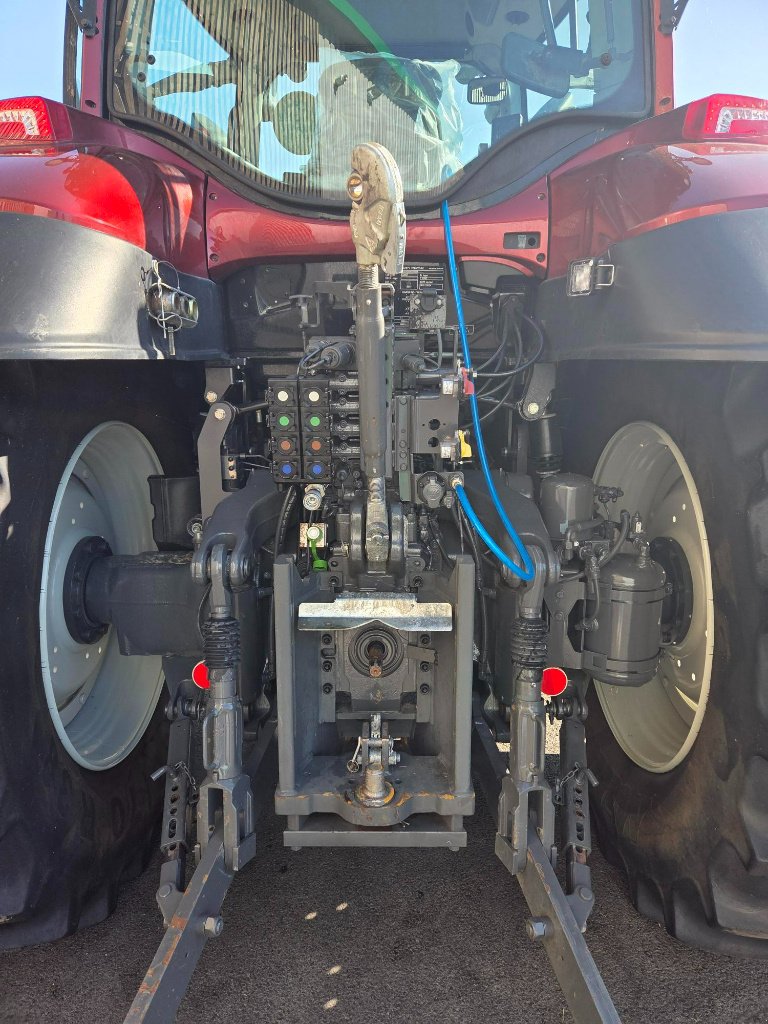 Traktor van het type Valtra T145 Active, Gebrauchtmaschine in HAMBYE (Foto 10)