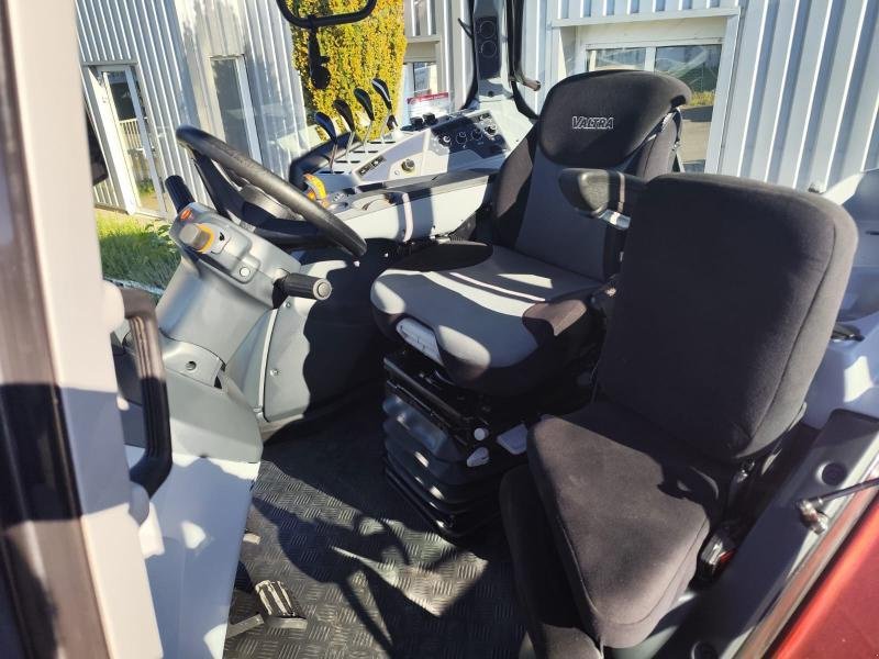 Traktor des Typs Valtra T145, Gebrauchtmaschine in SAINT GENEST D'AMBIERE (Bild 11)