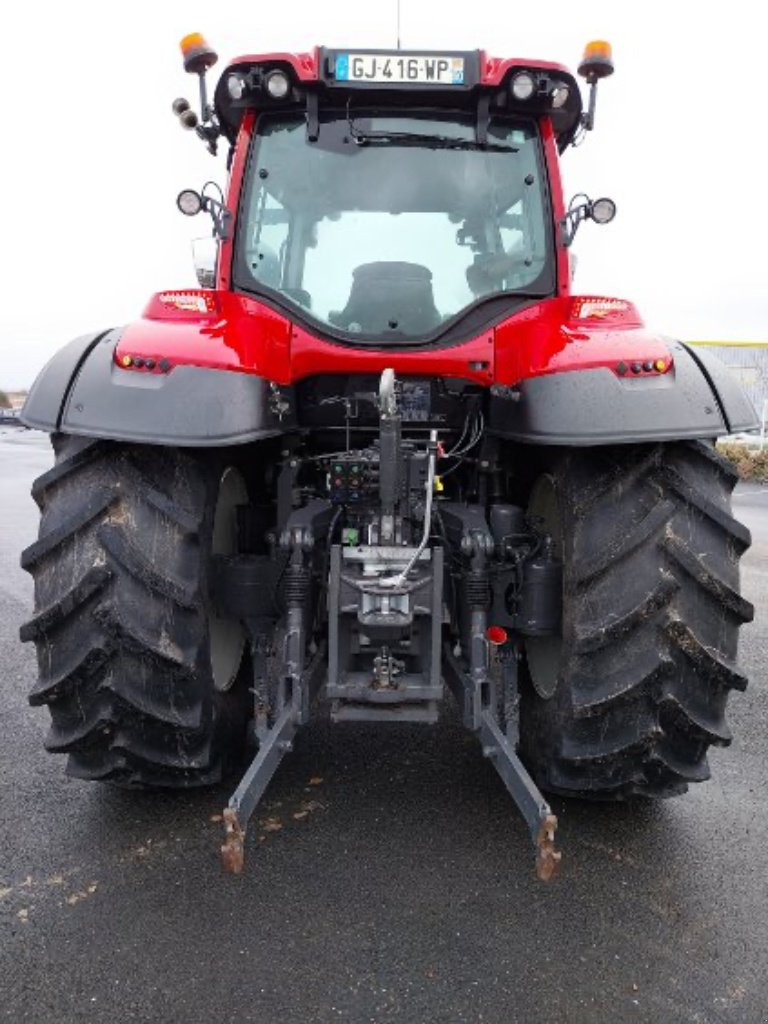 Traktor des Typs Valtra T145H, Gebrauchtmaschine in PASSAIS LA CONCEPTION (Bild 3)