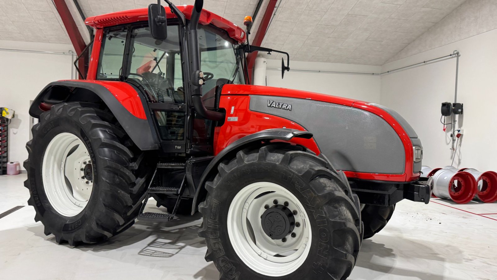 Traktor typu Valtra T150 KUN 4900 TIMER!, Gebrauchtmaschine v Nørager (Obrázek 8)