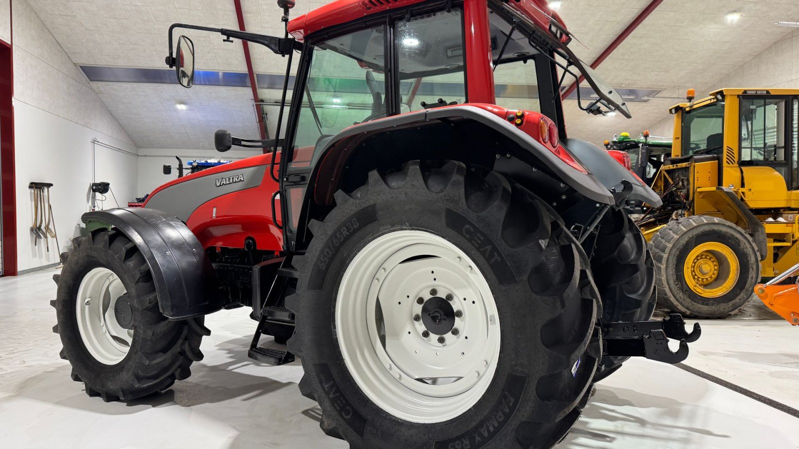 Traktor typu Valtra T150 KUN 4900 TIMER!, Gebrauchtmaschine v Nørager (Obrázek 5)