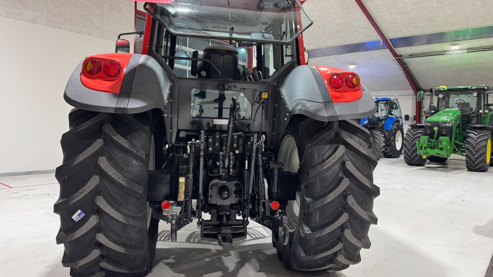 Traktor typu Valtra T150 KUN 4900 TIMER!, Gebrauchtmaschine v Nørager (Obrázek 13)