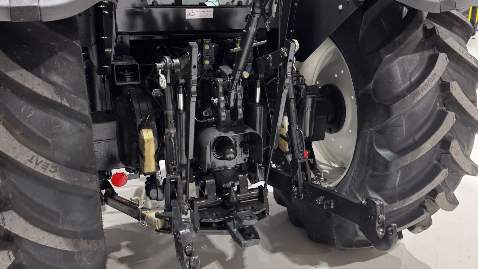 Traktor typu Valtra T150 KUN 4900 TIMER!, Gebrauchtmaschine v Nørager (Obrázek 14)