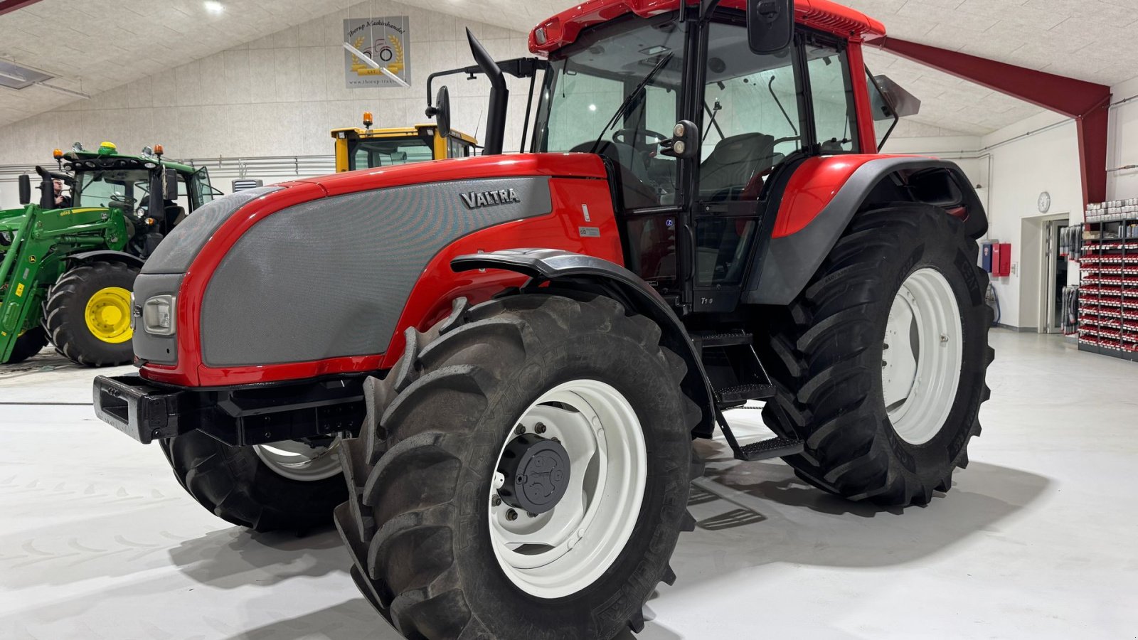 Traktor typu Valtra T150 KUN 4900 TIMER!, Gebrauchtmaschine v Nørager (Obrázek 1)