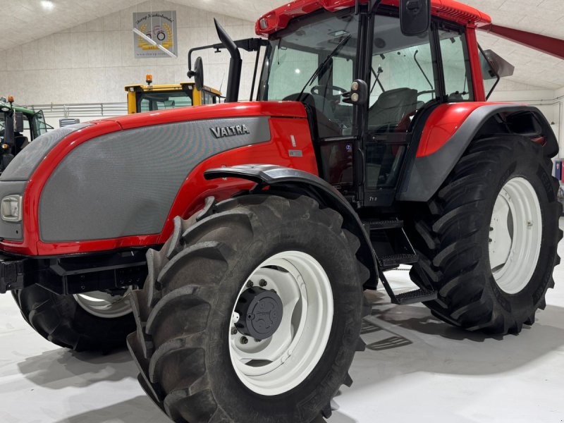 Traktor του τύπου Valtra T150 KUN 4900 TIMER!, Gebrauchtmaschine σε Nørager (Φωτογραφία 1)