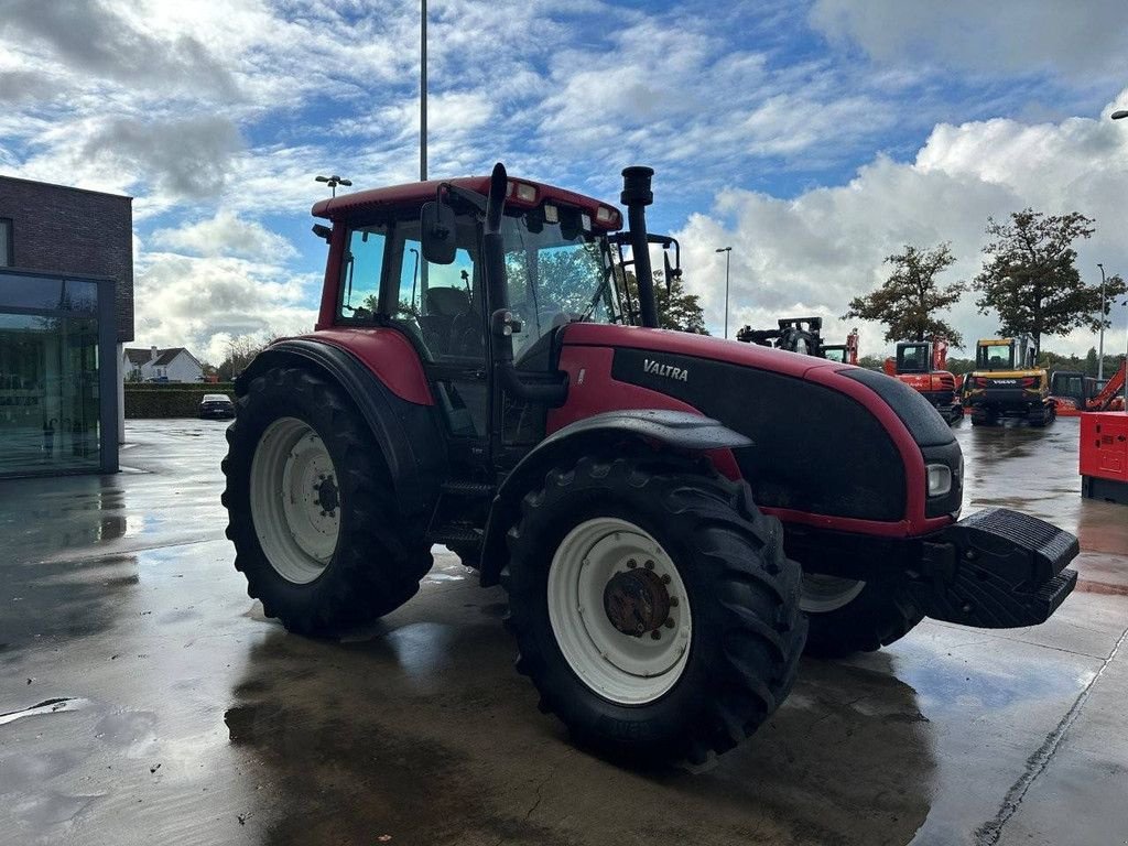 Traktor typu Valtra T150, Gebrauchtmaschine w Antwerpen (Zdjęcie 11)