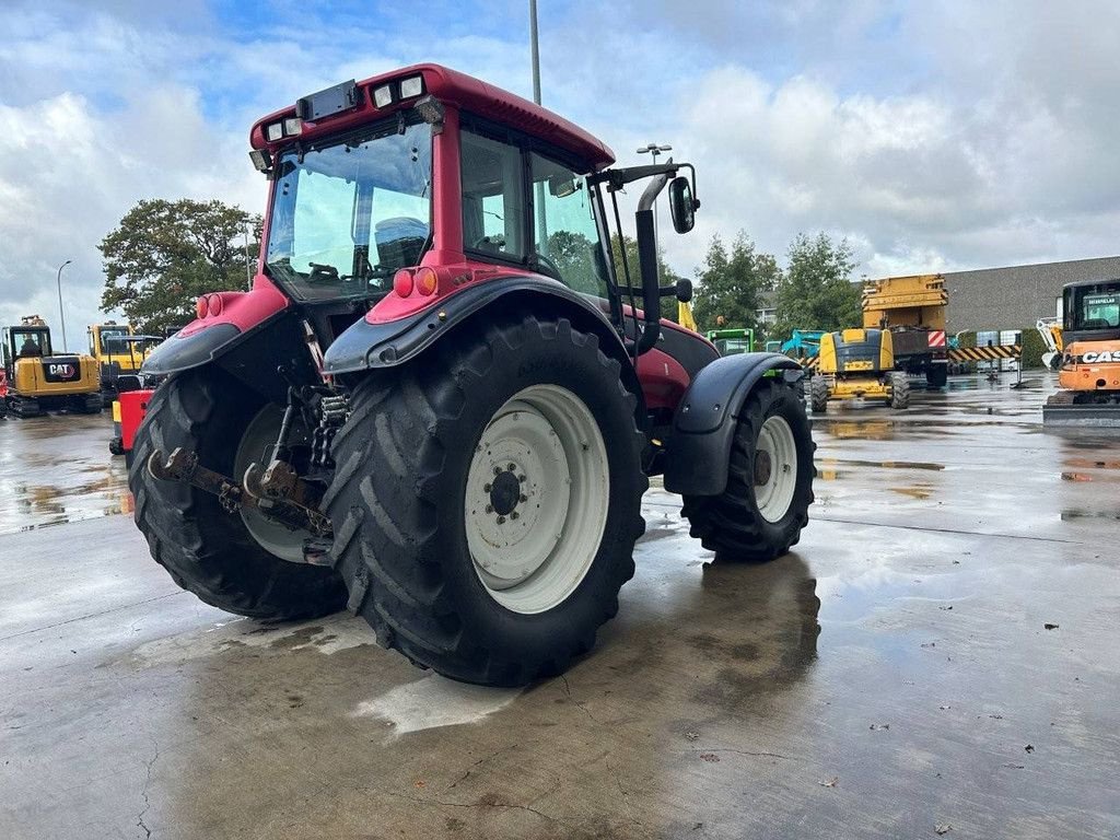 Traktor typu Valtra T150, Gebrauchtmaschine v Antwerpen (Obrázek 4)