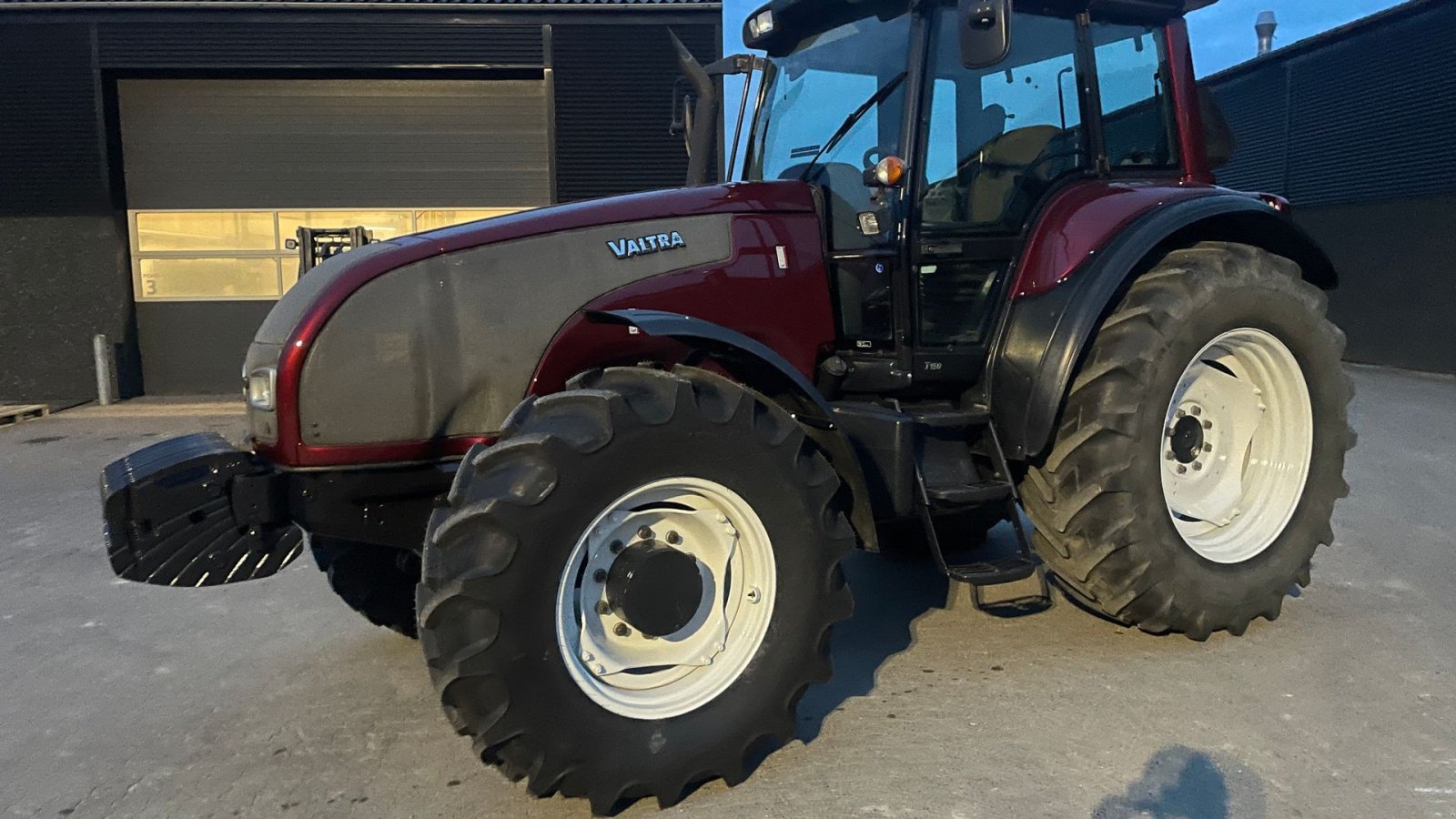 Traktor типа Valtra T151, Gebrauchtmaschine в Roslev (Фотография 1)