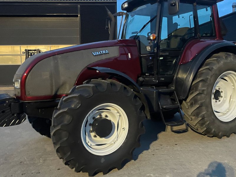 Traktor van het type Valtra T151, Gebrauchtmaschine in Roslev (Foto 1)