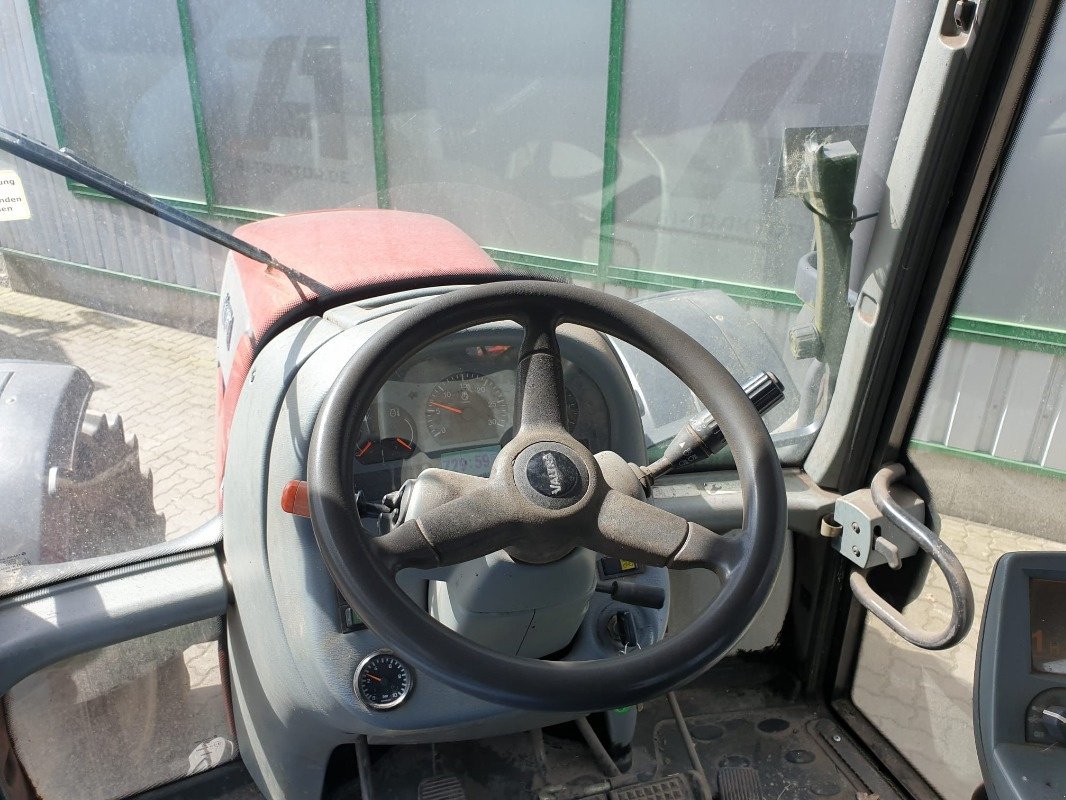 Traktor des Typs Valtra T151, Gebrauchtmaschine in Sittensen (Bild 11)