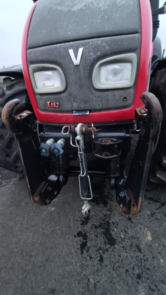 Traktor του τύπου Valtra T152 Direct, Gebrauchtmaschine σε SAINT-HILAIRE-EN-PUISEAUX (Φωτογραφία 2)