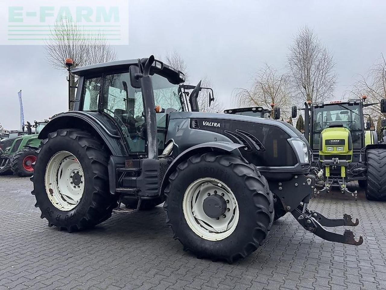 Traktor typu Valtra t153 hitech HiTech, Gebrauchtmaschine w DAMAS?AWEK (Zdjęcie 4)