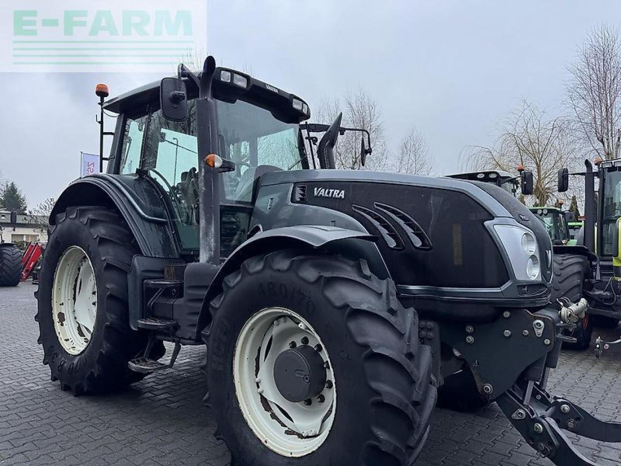 Traktor typu Valtra t153 hitech HiTech, Gebrauchtmaschine w DAMAS?AWEK (Zdjęcie 23)