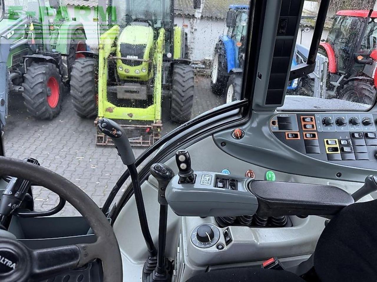 Traktor typu Valtra t153 hitech, Gebrauchtmaschine v DAMAS?AWEK (Obrázok 15)