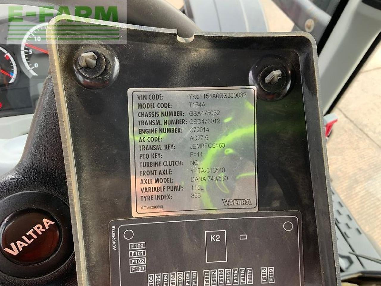 Traktor van het type Valtra t154 active tractor (st25061) Active, Gebrauchtmaschine in SHAFTESBURY (Foto 24)