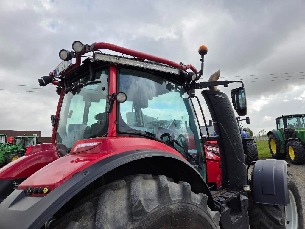 Traktor des Typs Valtra T154 Direct, Gebrauchtmaschine in MAYENNE (Bild 10)