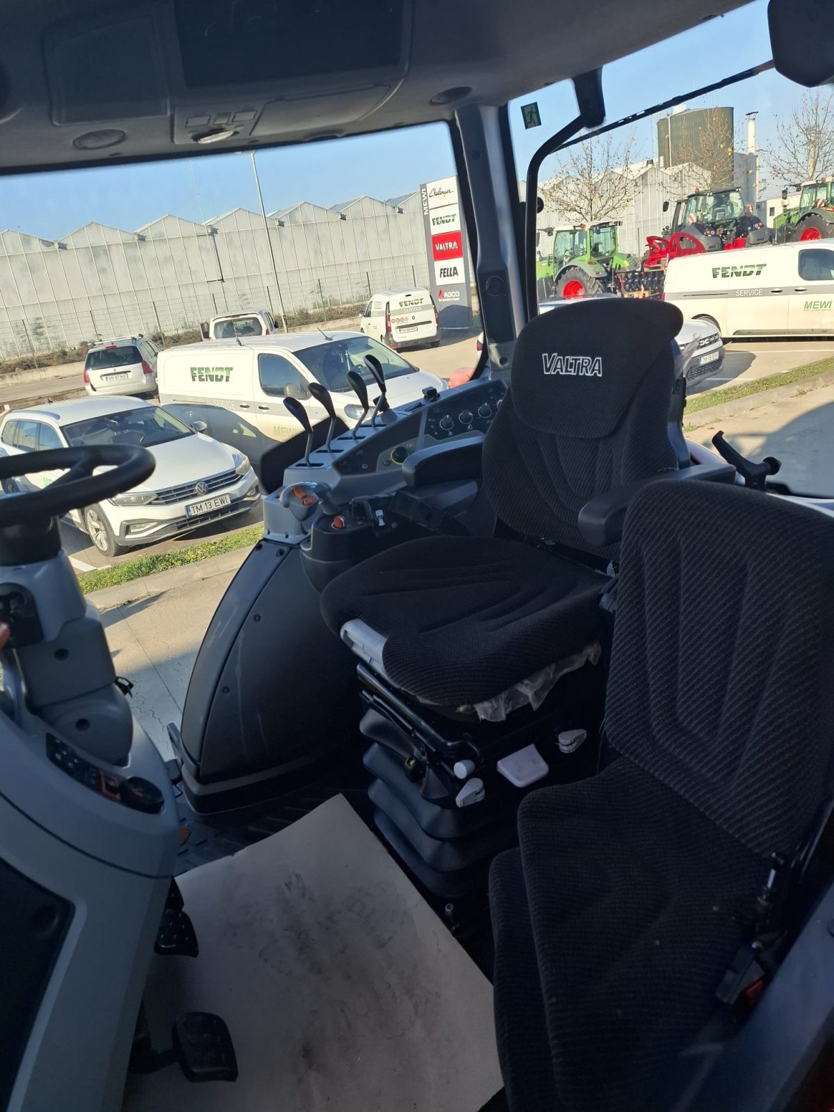 Traktor типа Valtra T154 H, Gebrauchtmaschine в Orţişoara (Фотография 6)