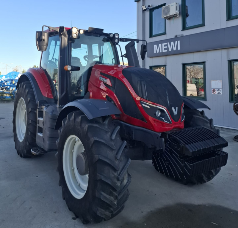 Traktor типа Valtra T154 H, Gebrauchtmaschine в Orţişoara (Фотография 1)