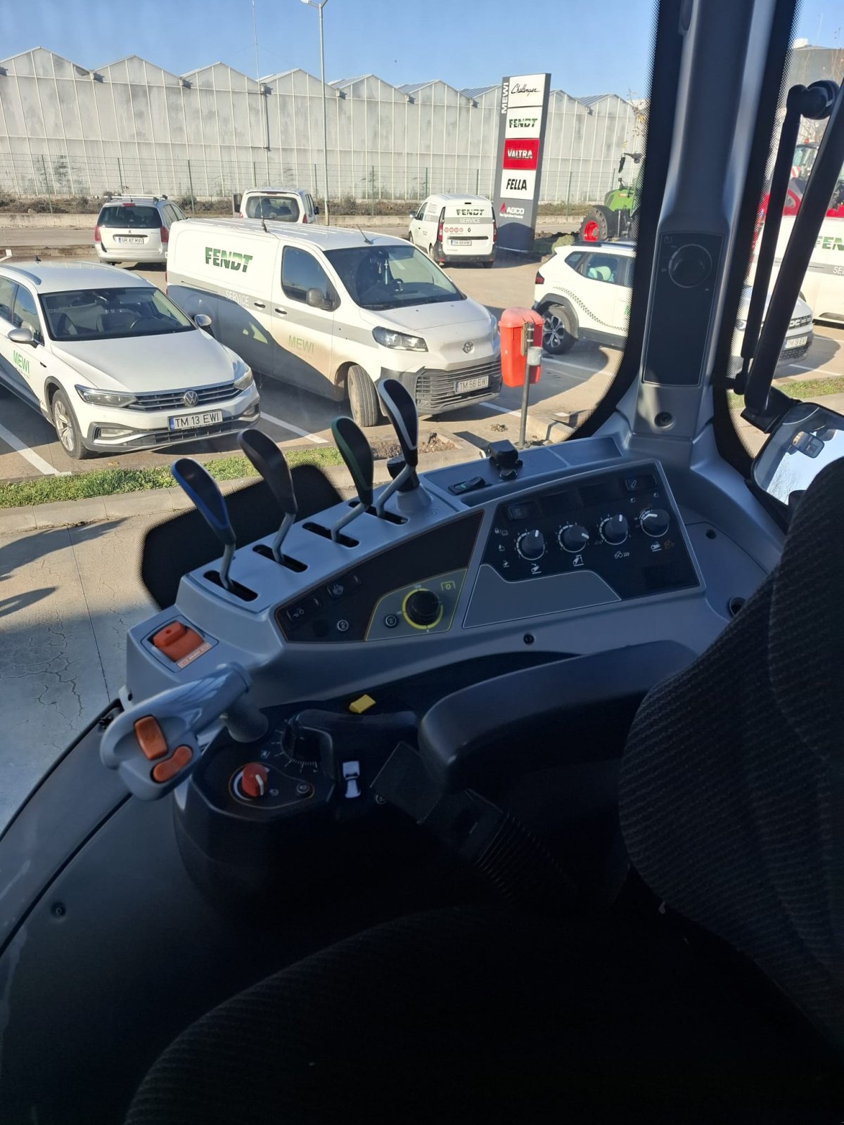 Traktor типа Valtra T154 H, Gebrauchtmaschine в Orţişoara (Фотография 7)