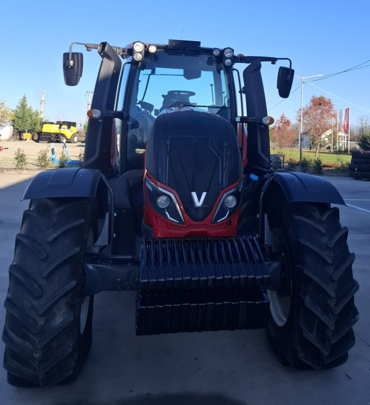 Traktor типа Valtra T154 H, Gebrauchtmaschine в Orţişoara (Фотография 2)