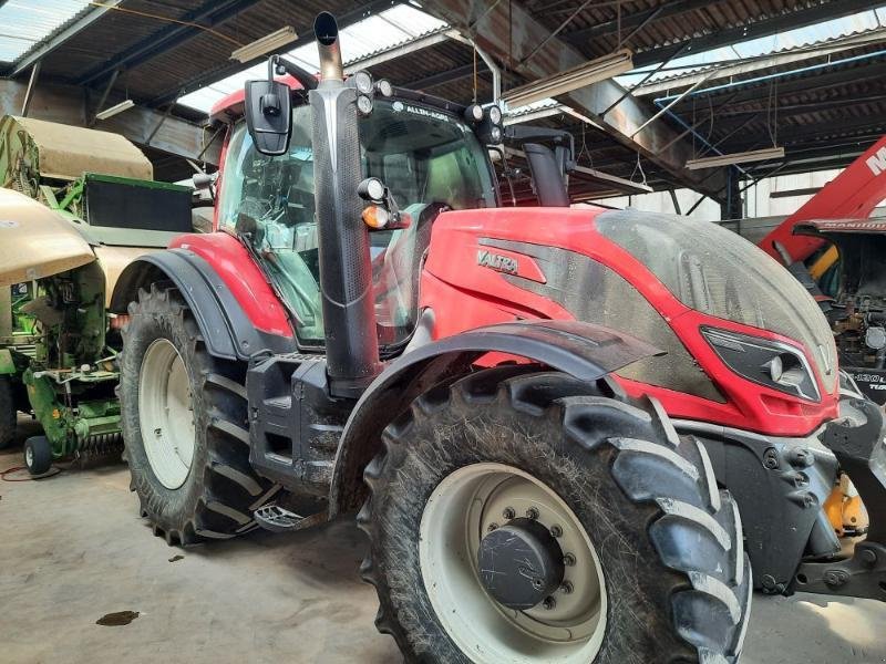 Traktor του τύπου Valtra T154H, Gebrauchtmaschine σε COULONGES SUR AUTIZE (Φωτογραφία 1)