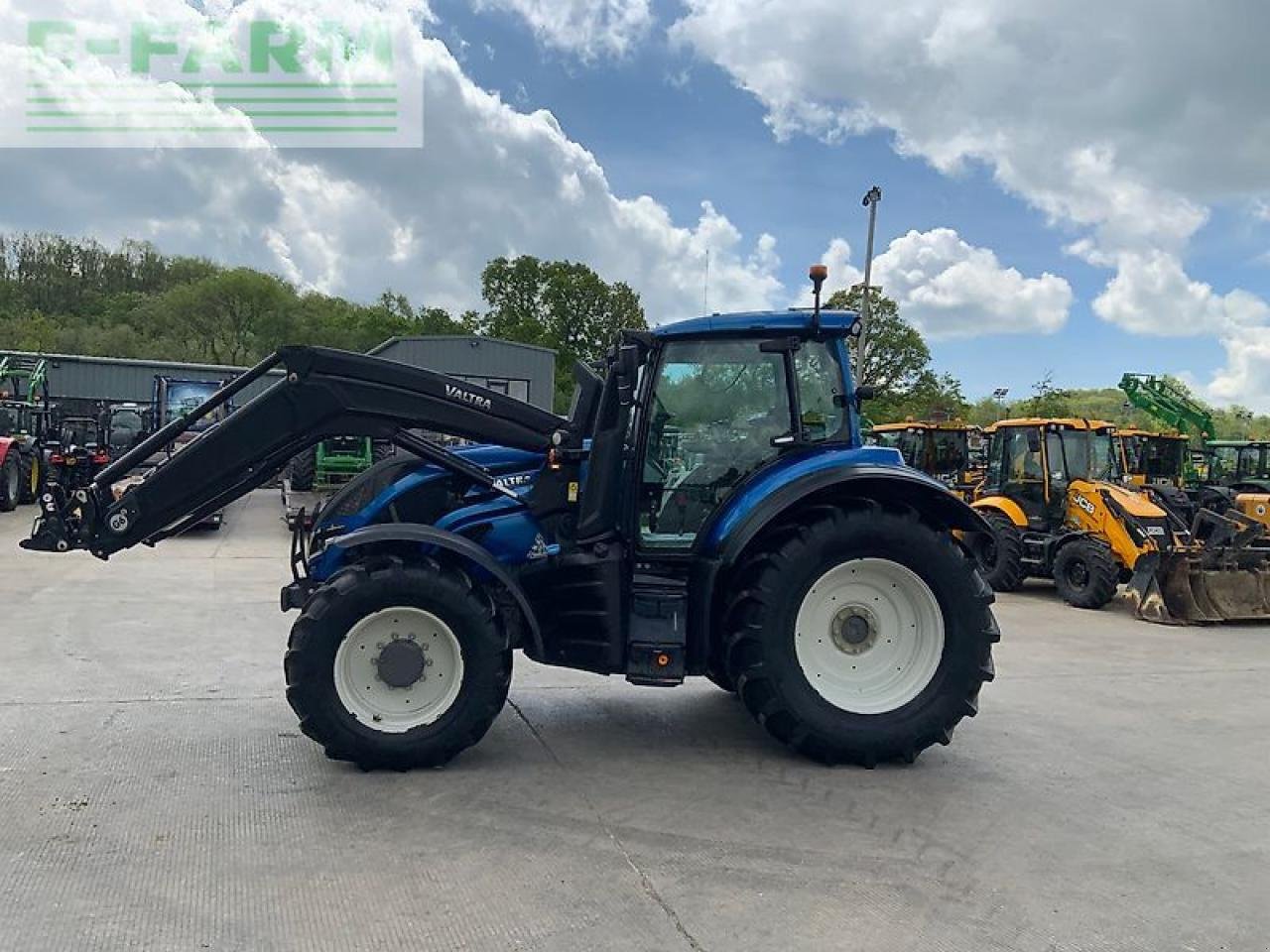 Traktor tip Valtra t155 active (st26475), Gebrauchtmaschine in SHAFTESBURY (Poză 4)