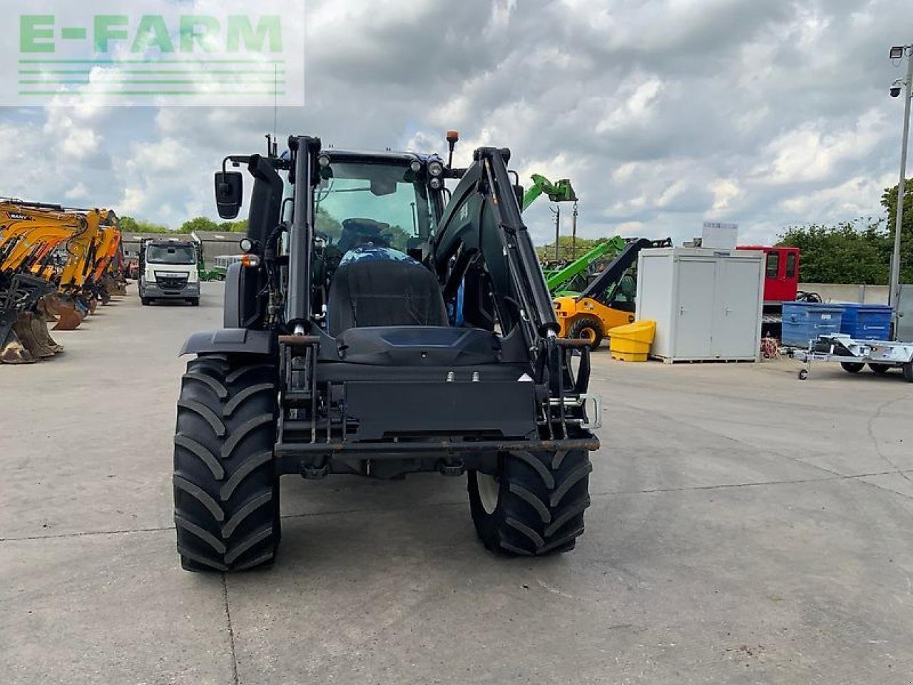 Traktor tip Valtra t155 active (st26475), Gebrauchtmaschine in SHAFTESBURY (Poză 7)