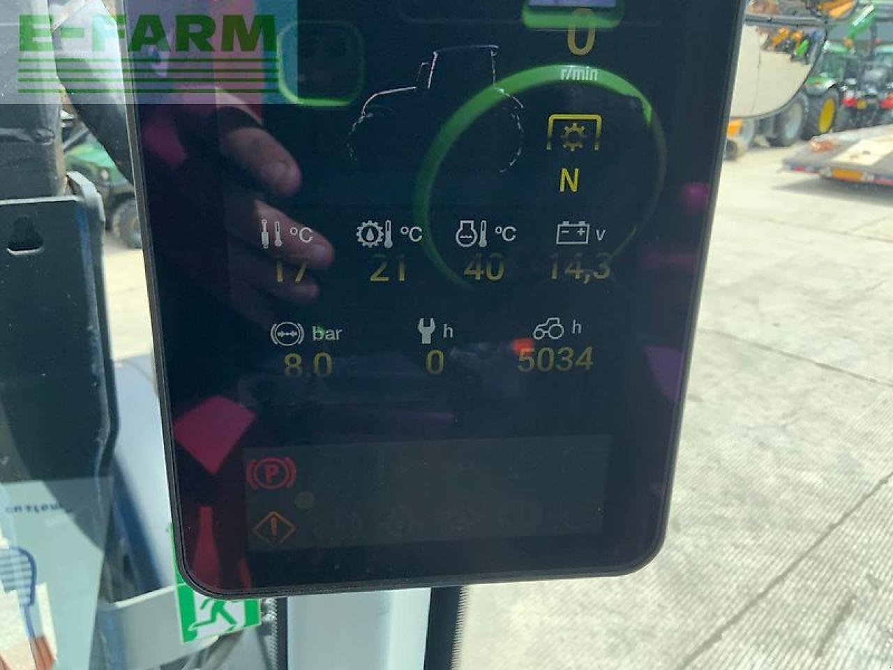 Traktor tip Valtra t155 active (st26475), Gebrauchtmaschine in SHAFTESBURY (Poză 28)