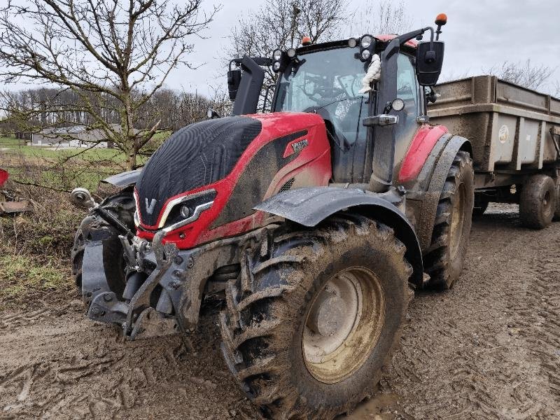 Traktor des Typs Valtra T155, Gebrauchtmaschine in CORNY MACHEROMENIL